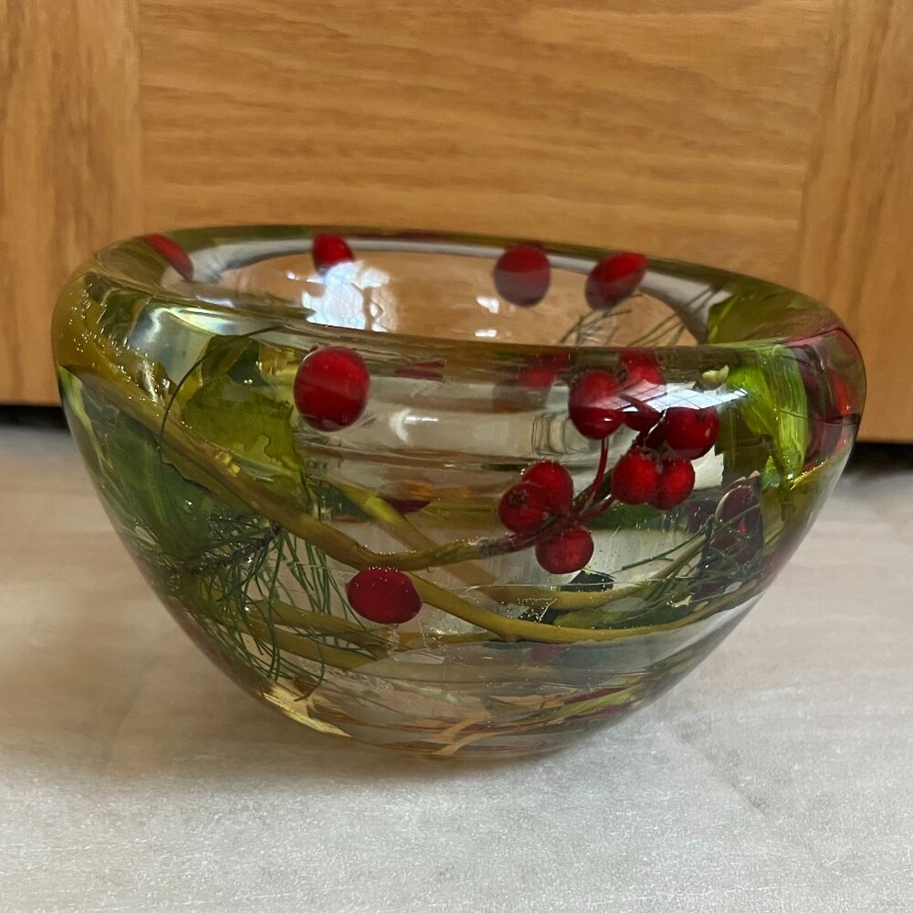 SMITH & HAWKEN -- Holly Leaf Glass Bowl -- NEW, no Tag